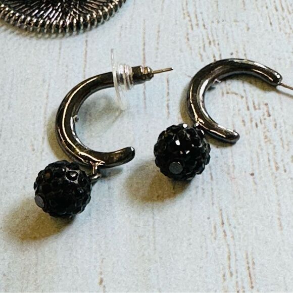 Earring Bundle - Picture 6 of 7
